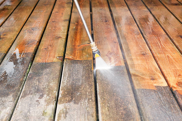 Best Pool Deck Cleaning  in Olcott, NY
